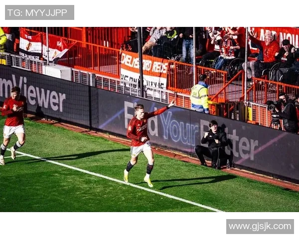 足总杯精彩对决尤文图斯大胜拜仁神奇扑救点燃全场热情