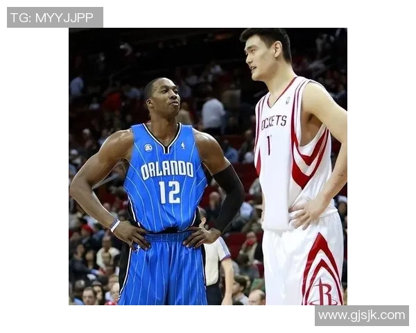 姚明重返赛场佩戴护具展现坚韧精神与不屈斗志的传奇时刻