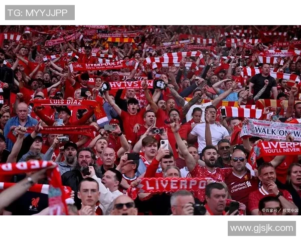 中超激战利物浦险胜那不勒斯红牌事件引发全场热议与十大精彩进球回顾 中超激战利物浦险胜那不勒斯红牌事件引发全场热议与十大精彩进球回顾