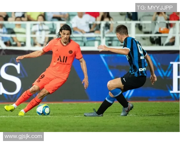 友谊赛巴黎圣日耳曼小胜本菲卡红牌事件引发全场热议