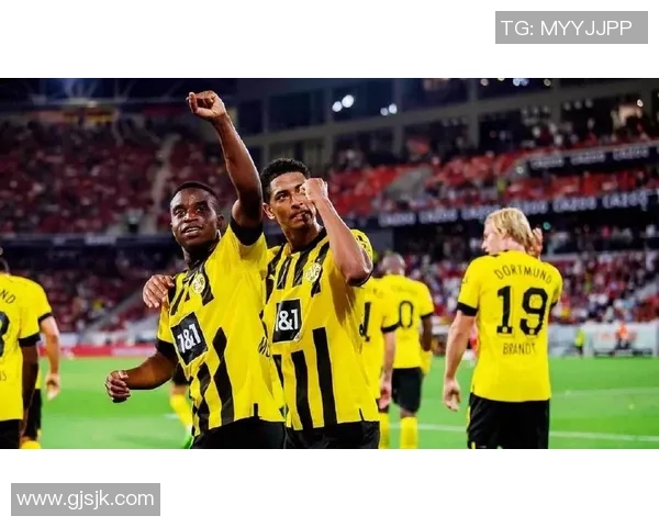 国王杯曼联大胜多特蒙德神奇扑救引发全场狂欢赛后深度解析