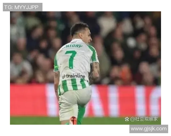 意甲盛宴巴萨狂胜利物浦五球横扫引发转会热议 意甲盛宴巴萨狂胜利物浦五球横扫引发转会热议