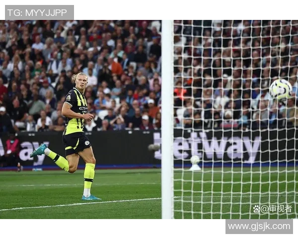 英超激战：那不勒斯凭乌龙球绝杀切尔西全场沸腾解析