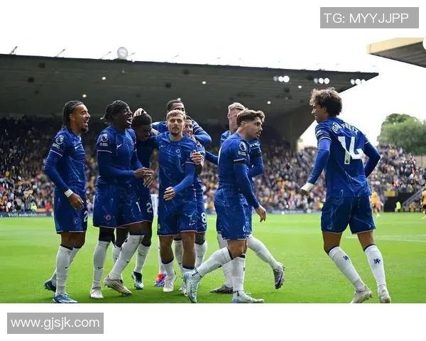 英超激战:利物浦狂胜切尔西6比2全场沸腾瞬间回顾 英超激战:利物浦狂胜切尔西6比2全场沸腾瞬间回顾